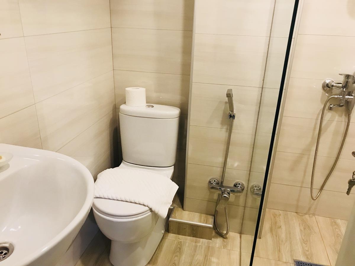 Amadeus Hotel Tbilisi Eksteriør bilde